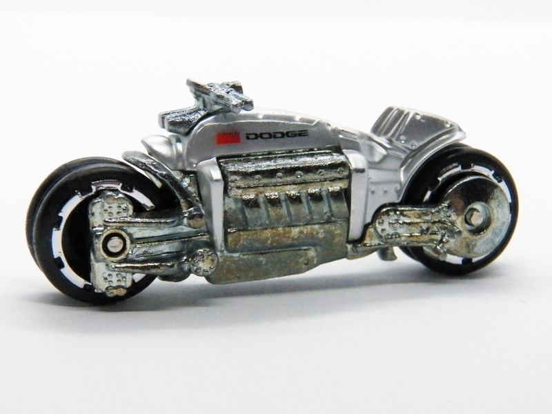 Illustration for article titled Engine Week 1:43 Hotwheels Dodge Tomahawk